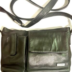 Wilson Leather pelle studio Crossbody Bag black